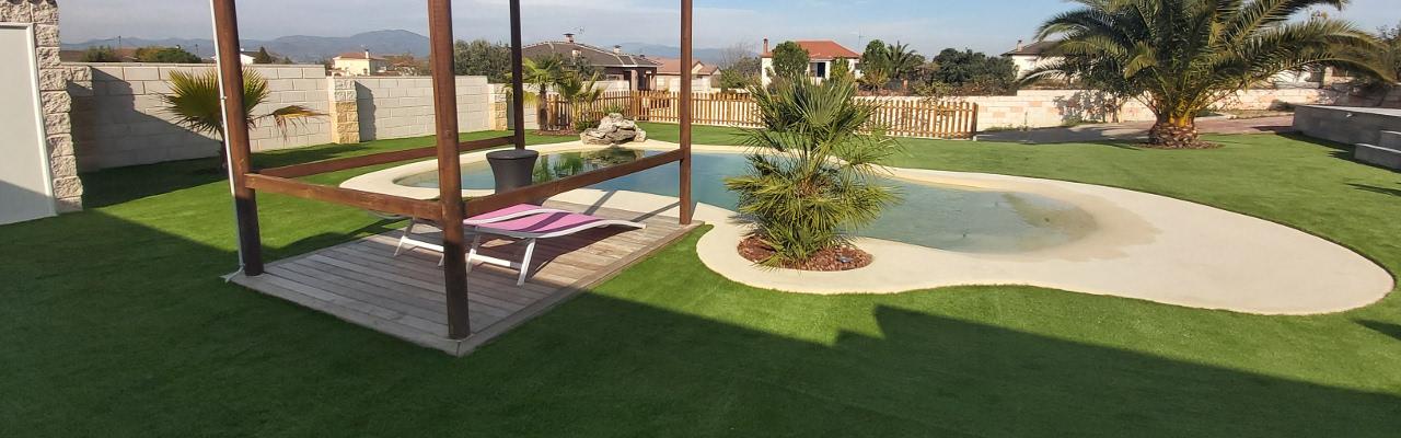 Césped artificial para piscinas en Boadilla del Monte